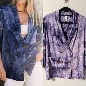 Anthropologie Amadi Purple Tie-Dye Double Breasted Blazer in a linen blend. XS